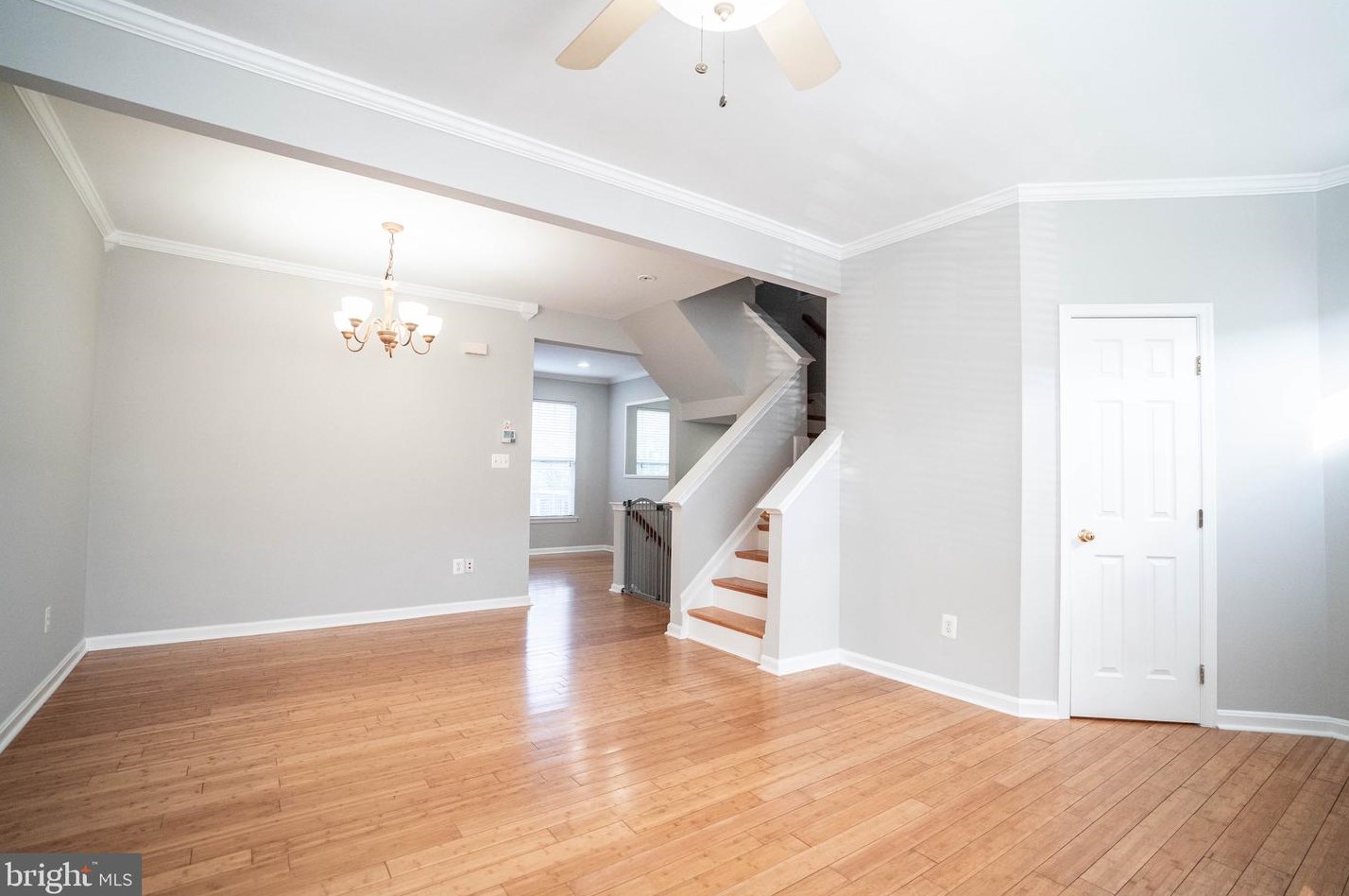 45518 Lakemont Sq, Dulles, VA 20165-6532
