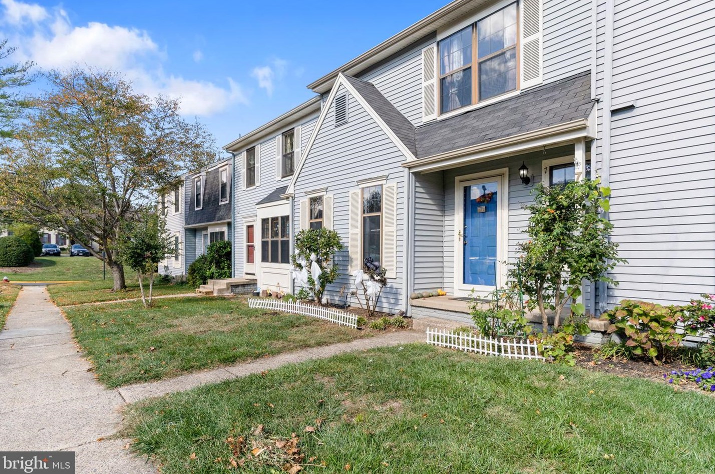 7 Conoy Ct, Dulles, VA 20165-5619