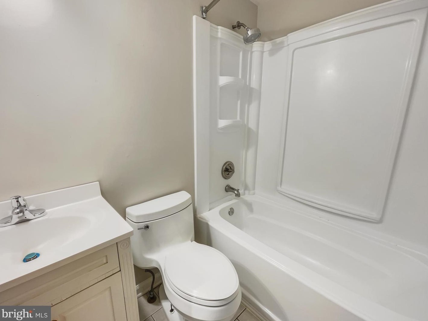 21 Asbury Way, Dulles VA  20165-5785 exterior