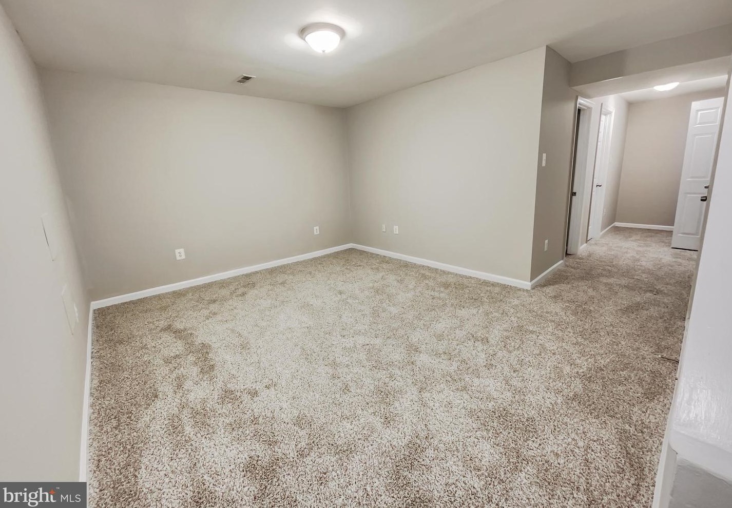 21 Asbury Way, Dulles VA  20165-5785 exterior