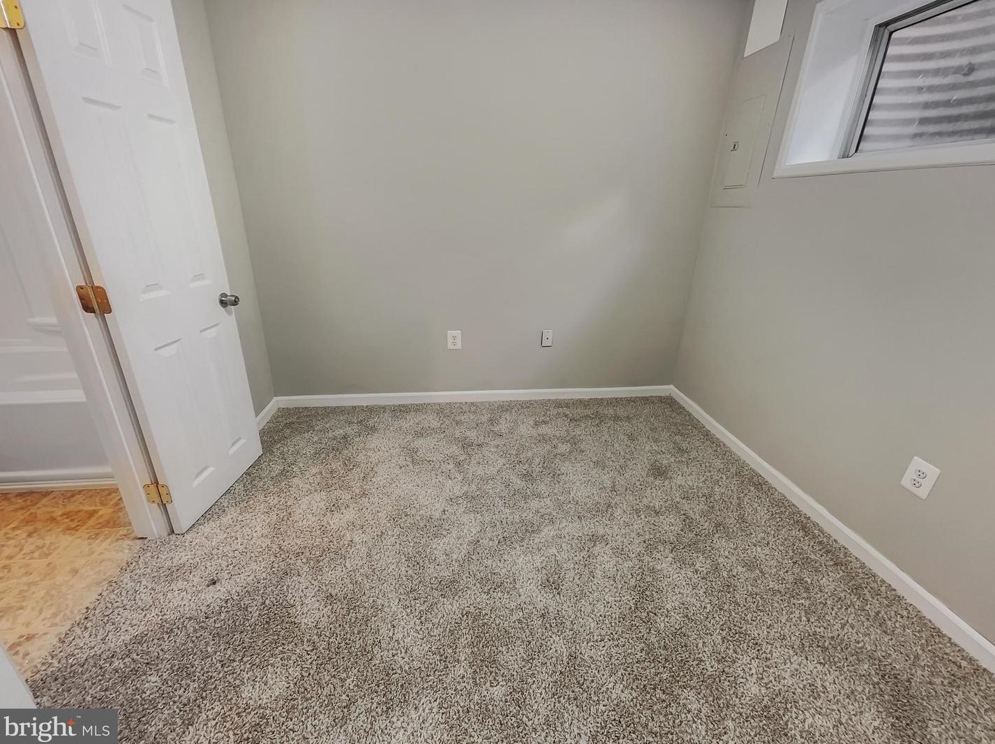 21 Asbury Way, Dulles VA  20165-5785 exterior