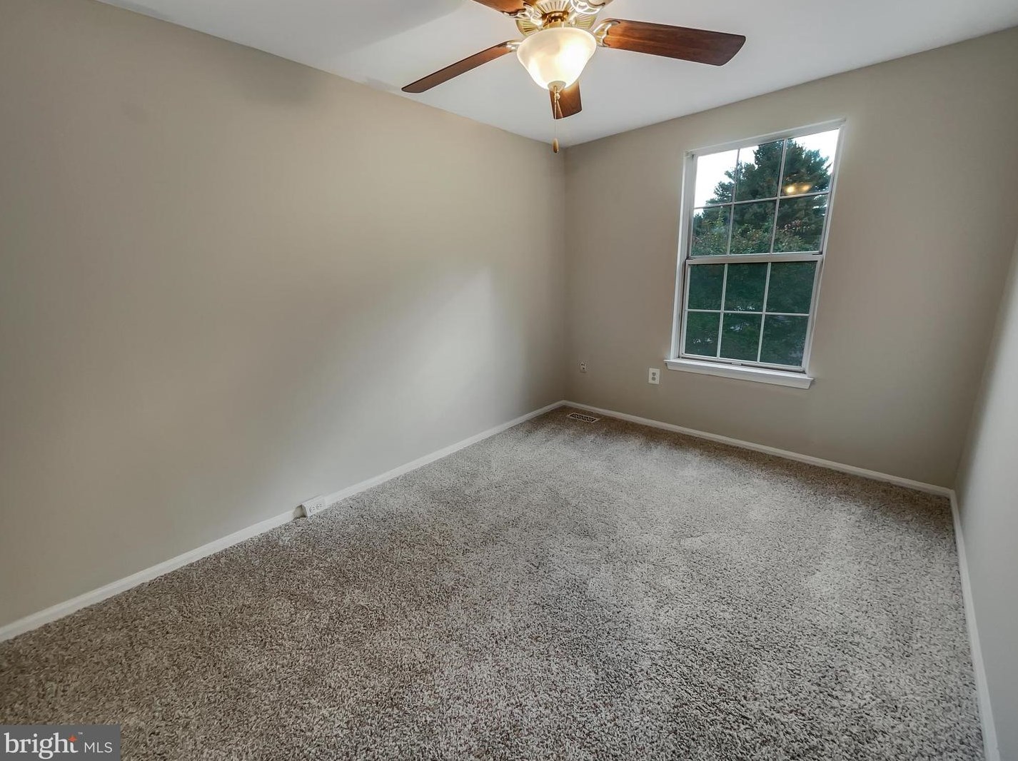 21 Asbury Way, Dulles VA  20165-5785 exterior