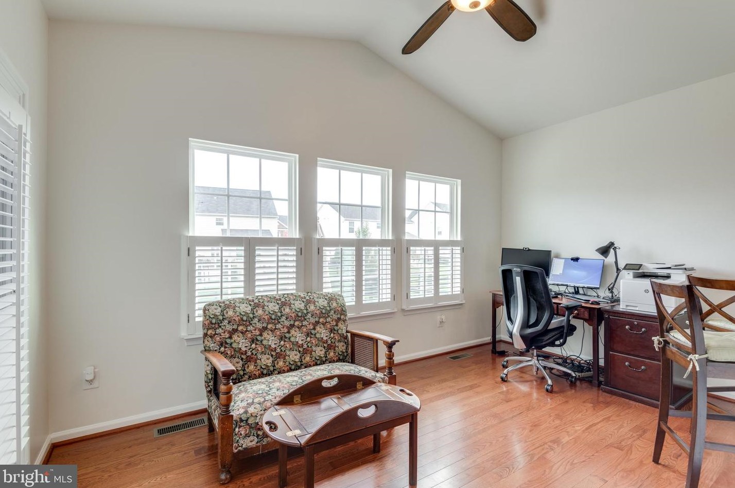 25506 Kylemore Dr, Stone Ridge VA  20105 exterior