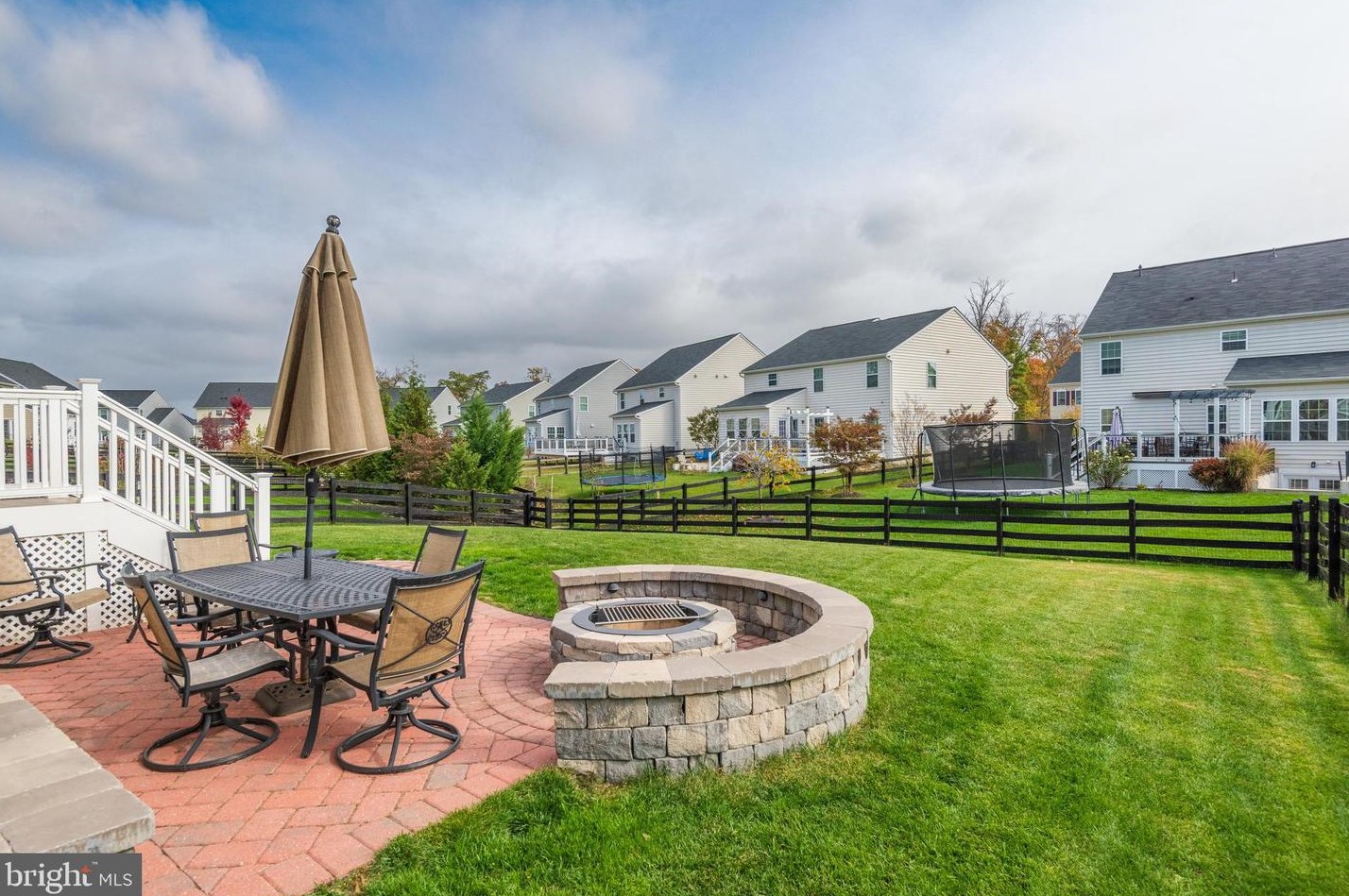 25506 Kylemore Dr, Stone Ridge VA  20105 exterior