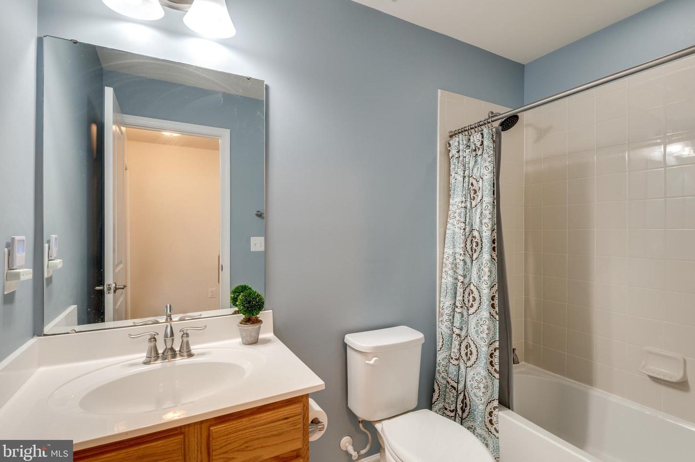 25506 Kylemore Dr, Stone Ridge VA  20105 exterior