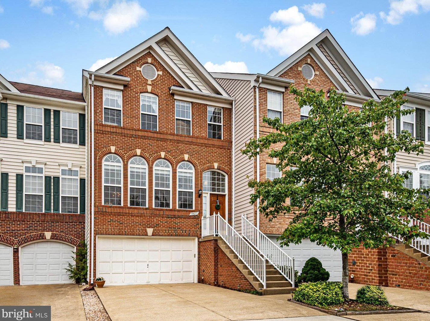 44077 Saxony Ter, Ashburn, VA 20147-4923