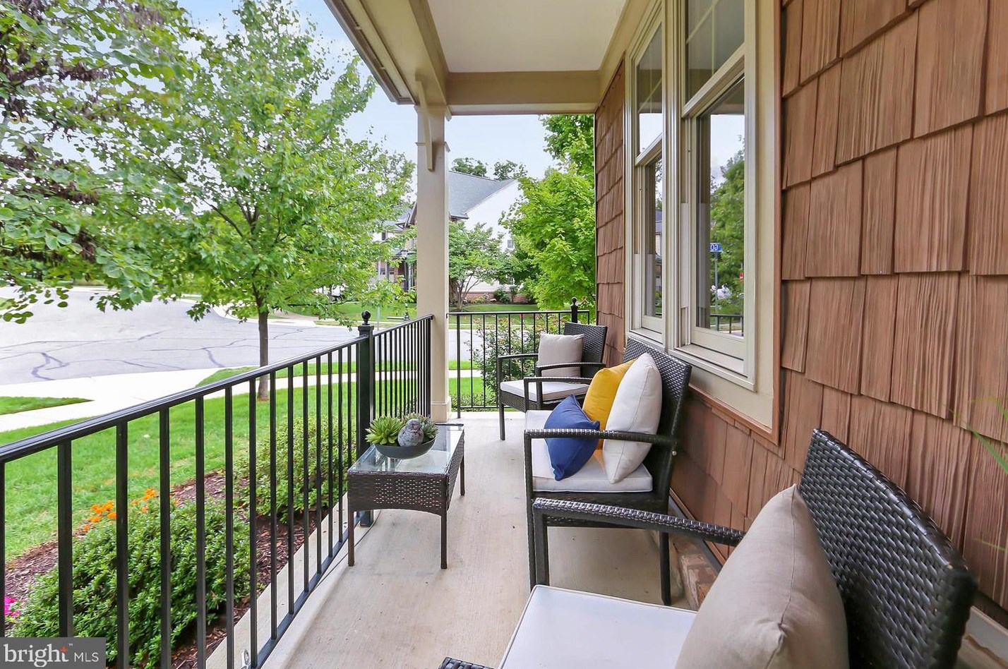 42383 Myan Gold Dr, Ashburn, VA 20148-5788