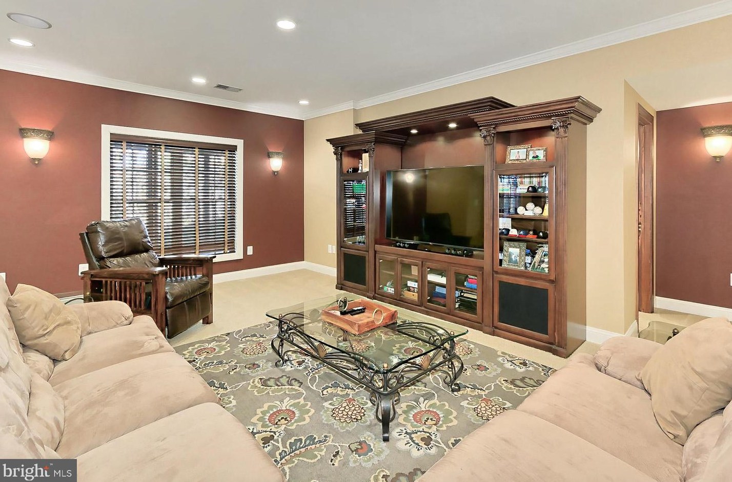 21027 Forest Highlands Ct, Ashburn VA  20147-4768 exterior