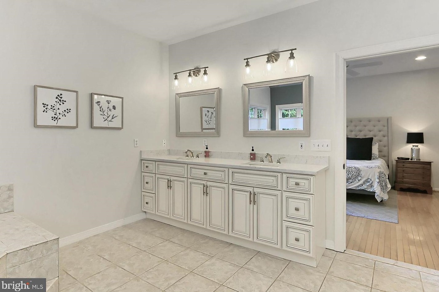 21027 Forest Highlands Ct, Ashburn VA  20147-4768 exterior