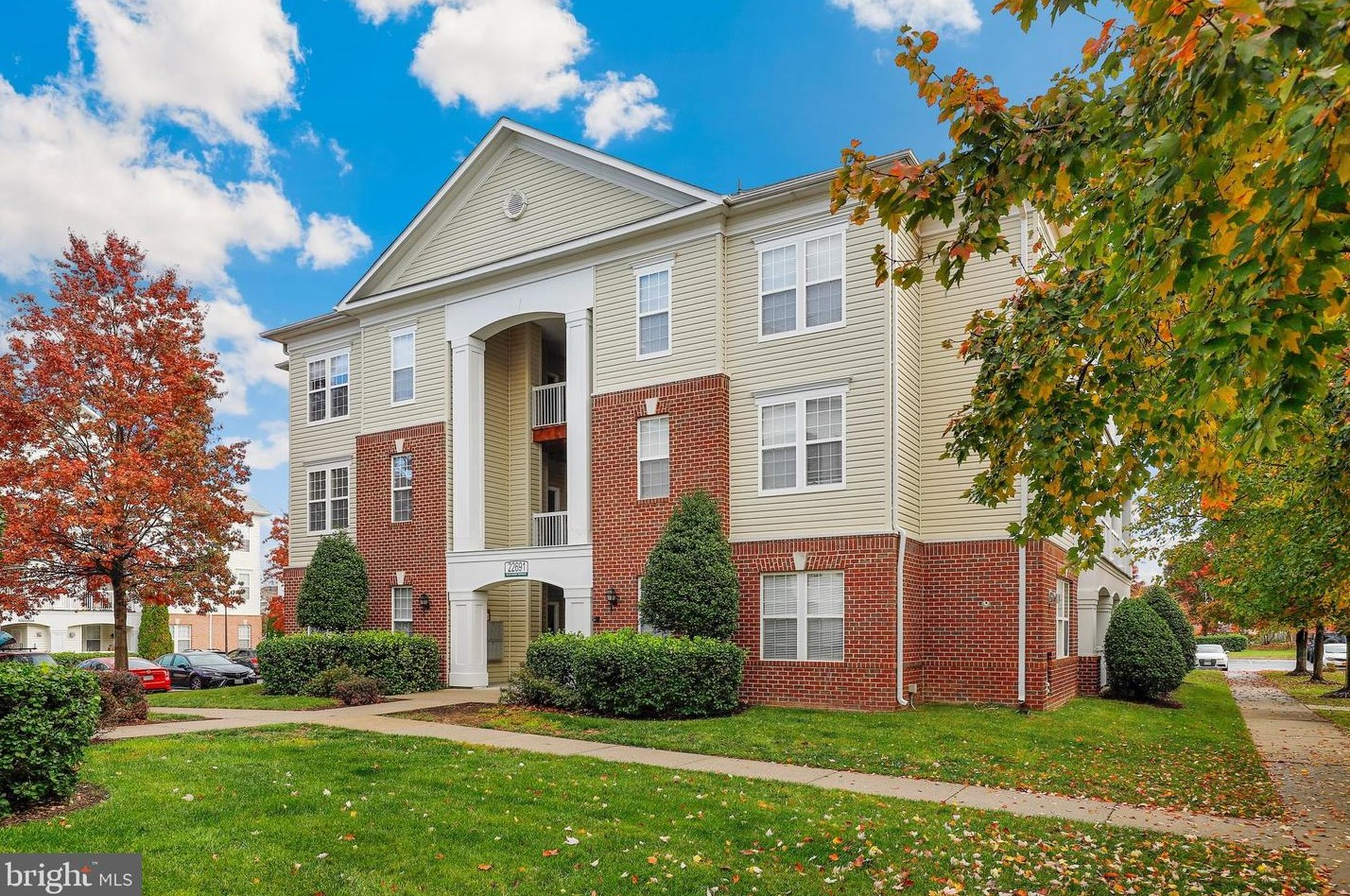 22691 Blue Elder #302, Ashburn, VA 20148