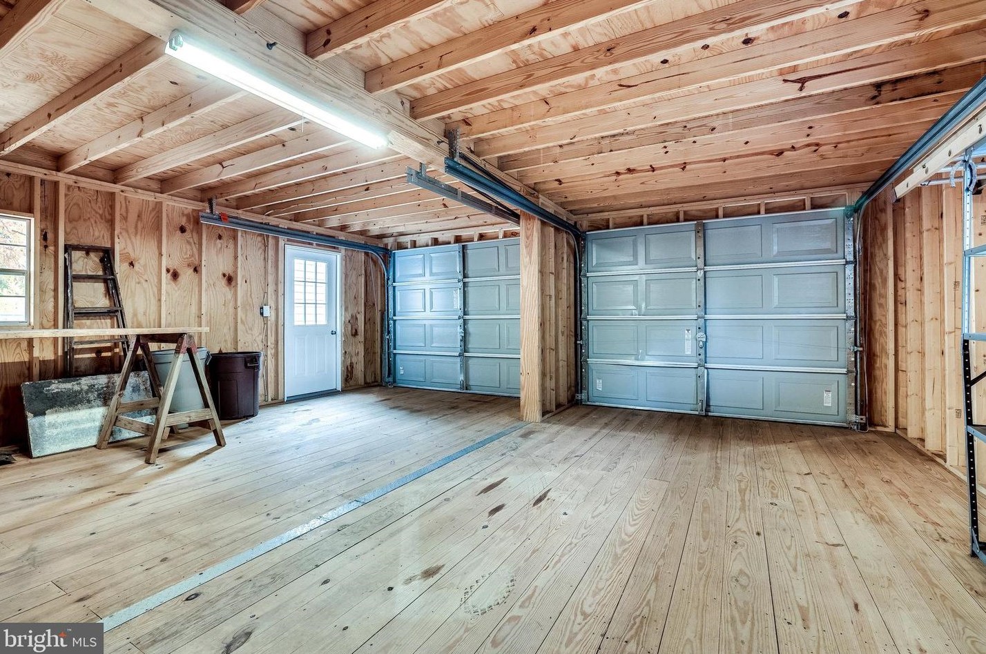 205 Fir Ct, Dulles VA  20164-4616 exterior