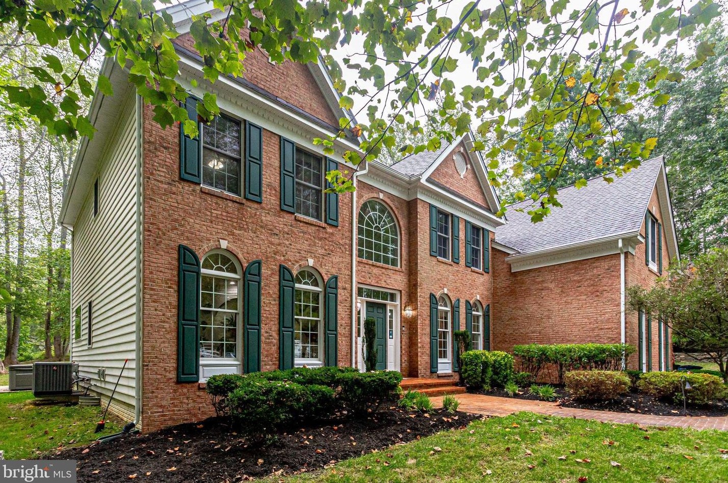 38419 Wooded Hollow Dr, Hamilton, VA 20158