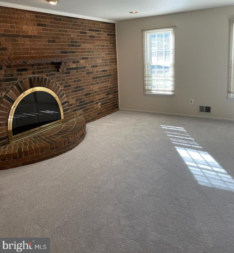 402 Autumn Olive Way, Dulles VA  20164-2805 exterior