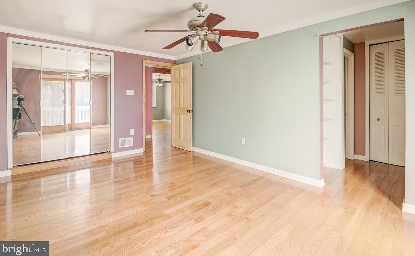 41 Carolina Ct, Dulles VA  20164-1730 exterior