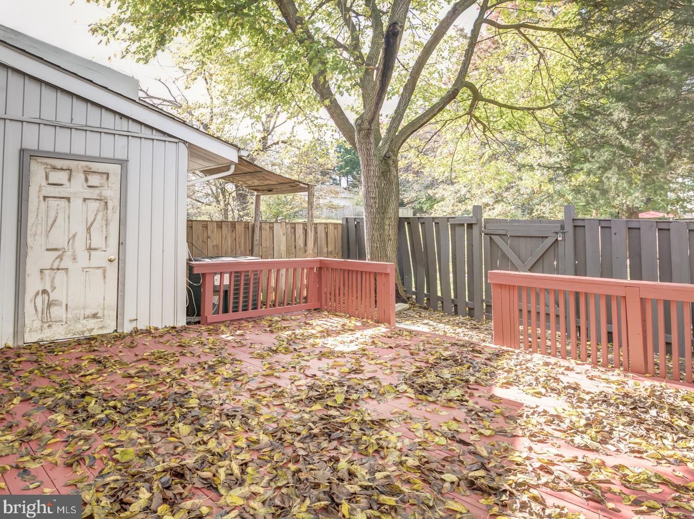 41 Carolina Ct, Dulles VA  20164-1730 exterior