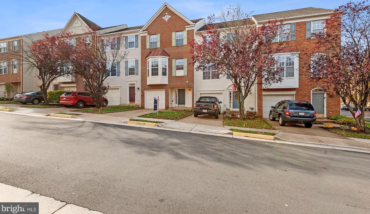 45545 Reading Ter, Dulles VA  20166-3053 exterior
