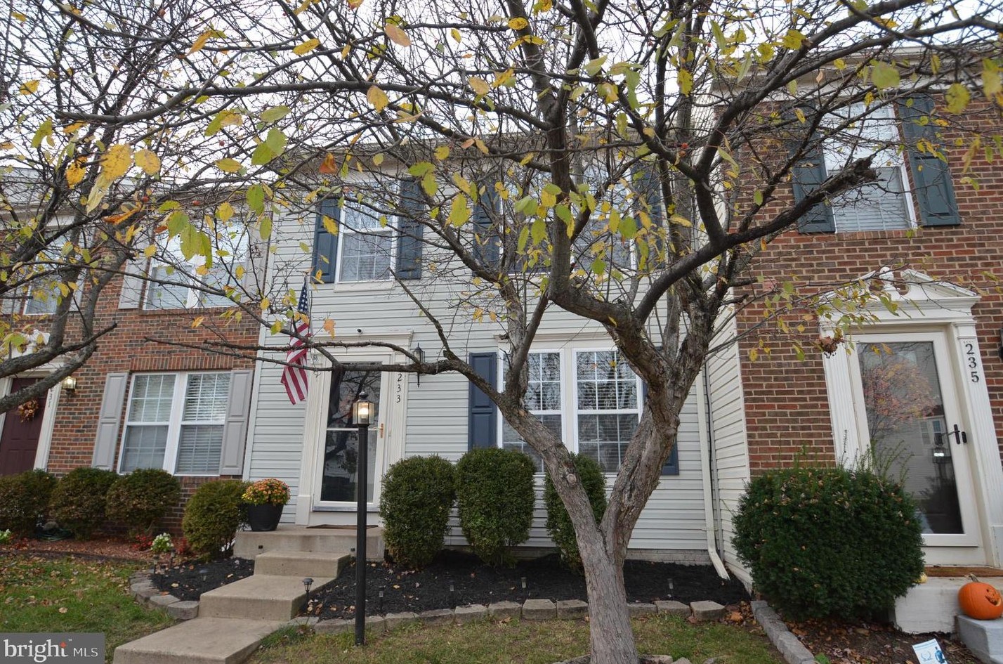 233 Shirley Square Se, Leesburg, VA 20175