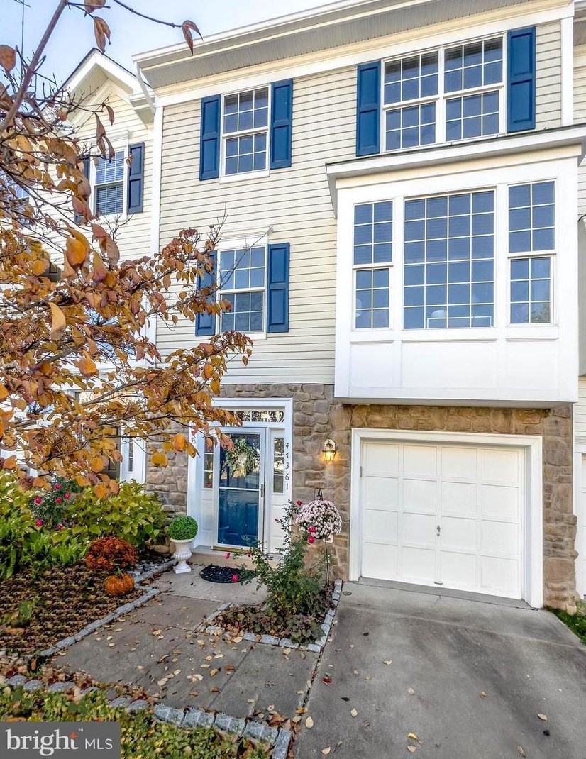47361 Darkhollow Falls Ter, Dulles, VA 20165-2420