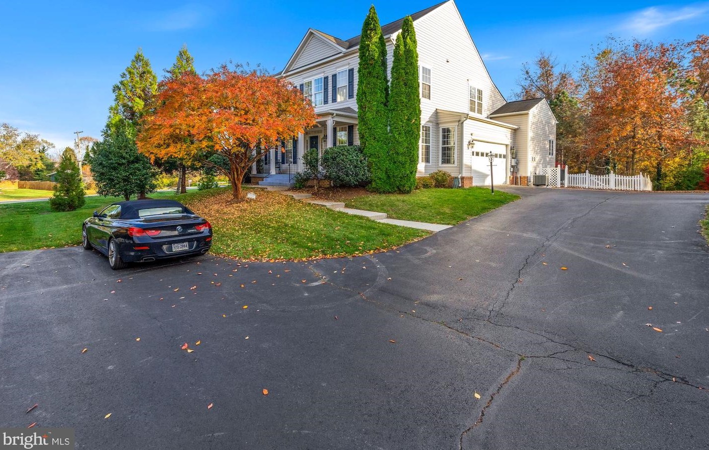 21557 Center Point Cir, Ashburn, VA 20147-4591