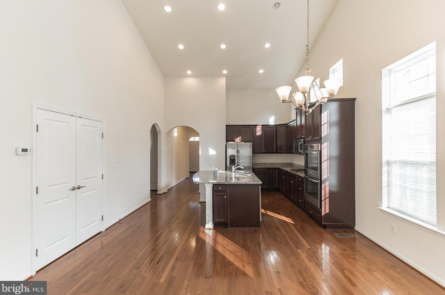 25693 Success Dr, Stone Ridge, VA 20105