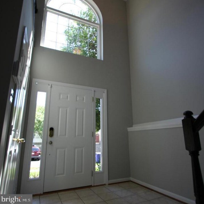 875 Tall Oaks Sq Se, Leesburg, VA 20175