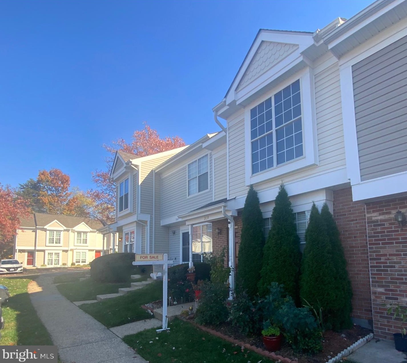 309 Lancaster Sq, Dulles, VA 20164-3265