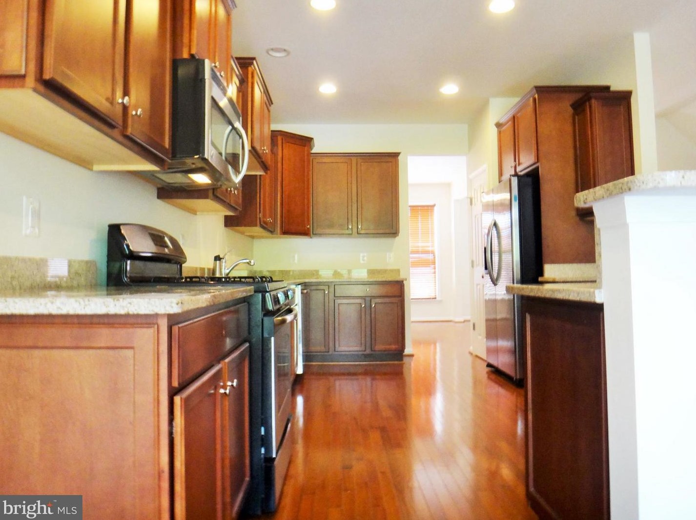 22154 Macdougall Ter, Ashburn, VA 20148