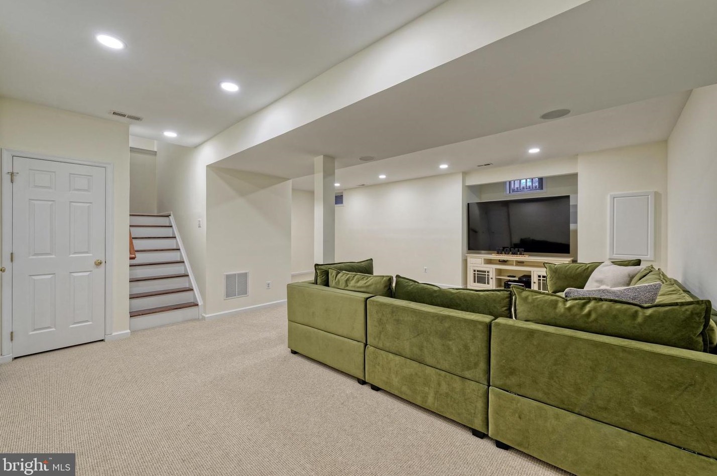 19958 Presidents Cup Ter, Ashburn VA  20147-4115 exterior