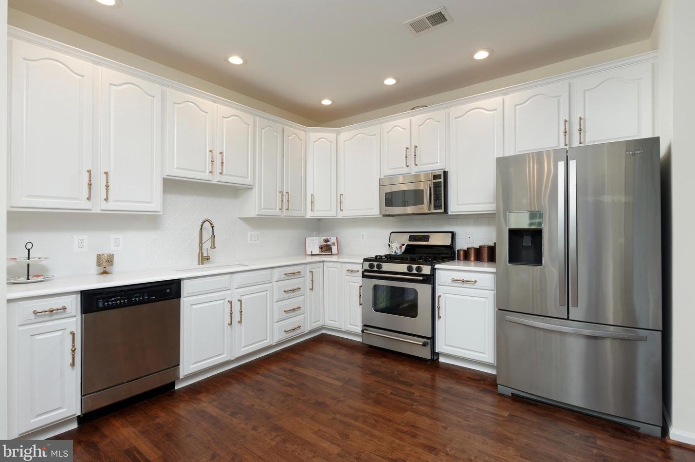 19958 Presidents Cup Ter, Ashburn VA  20147-4115 exterior