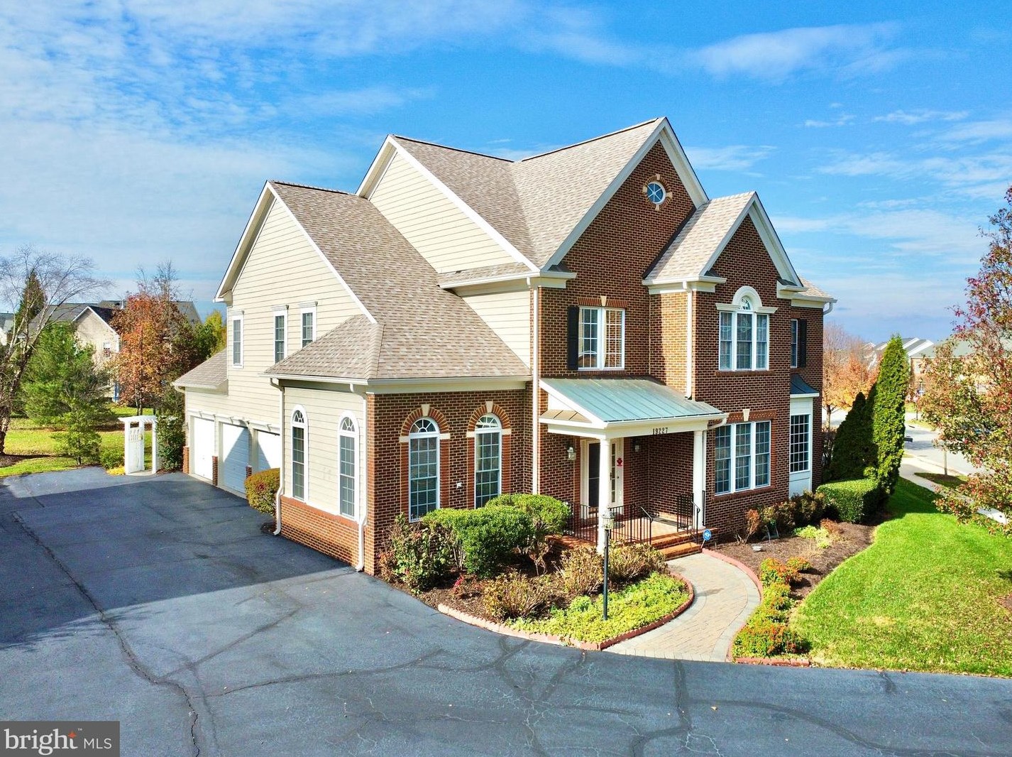 19227 Burnt Bridge Dr, Leesburg, VA 20176