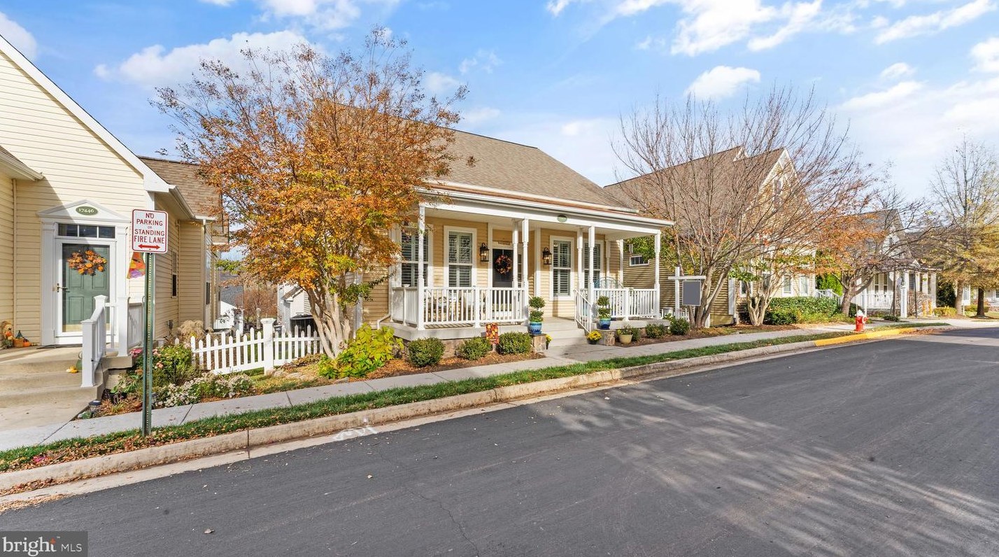17450 Lethridge Circle, Round Hill, VA 20141