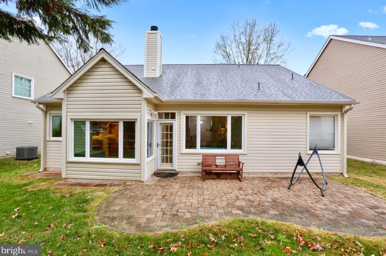46531 Cedarhurst Dr, Dulles VA  20165-6452 exterior