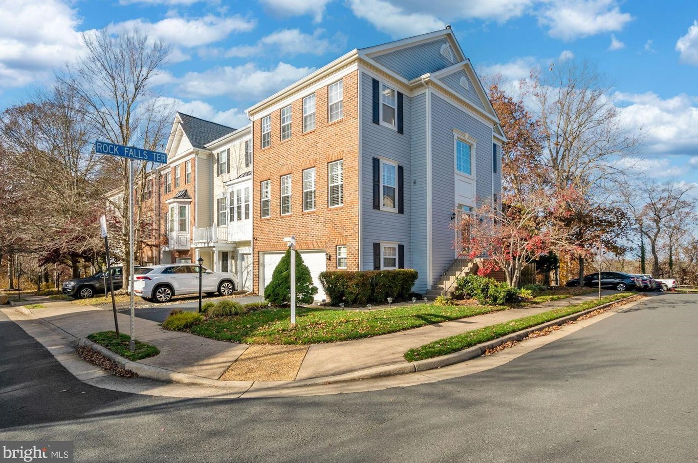 20681 Waterfall Branch Ter, Dulles, VA 20165