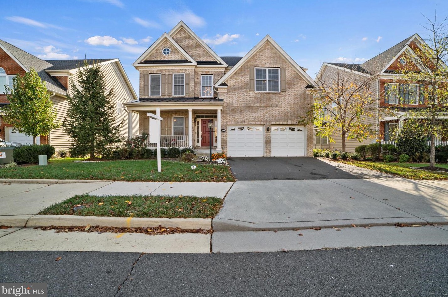 42905 Myerstown Manor Dr, Ashburn, VA 20148