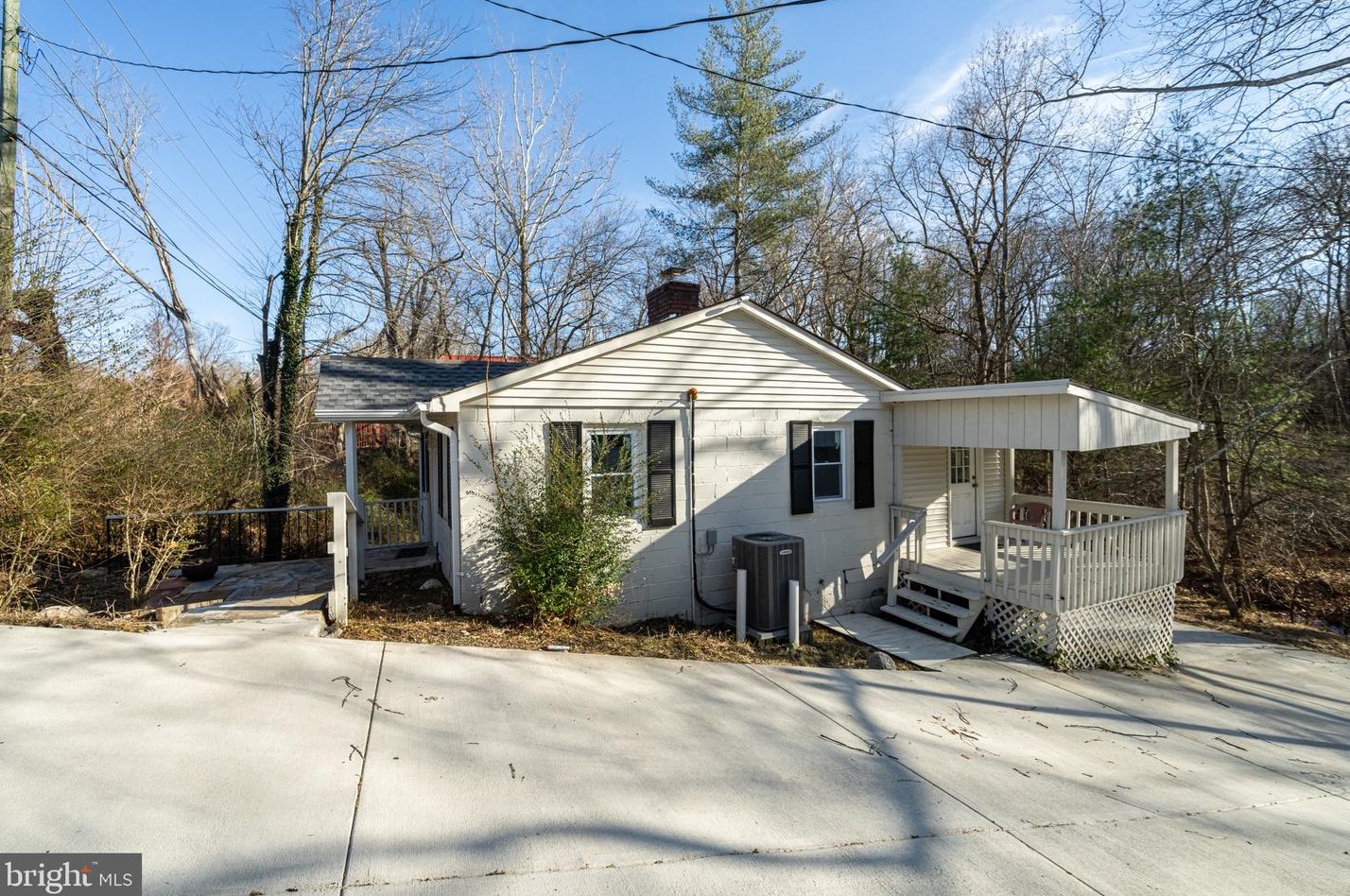 1105 W Washington St, Middleburg, VA 20117