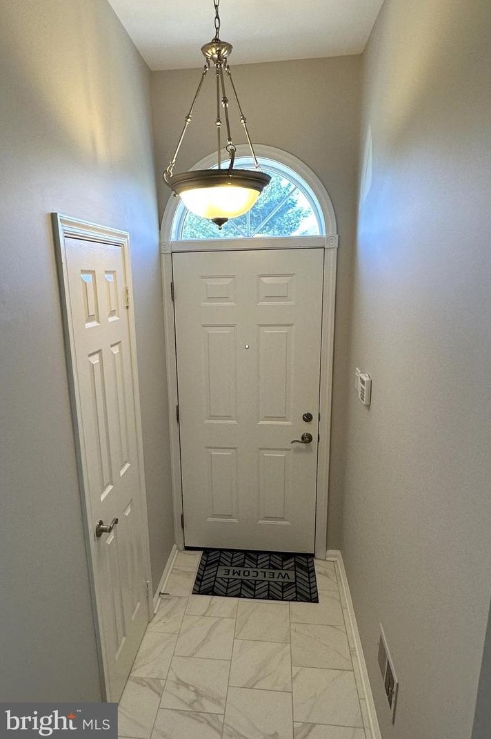 46852 Rabbitrun Ter, Dulles, VA 20164