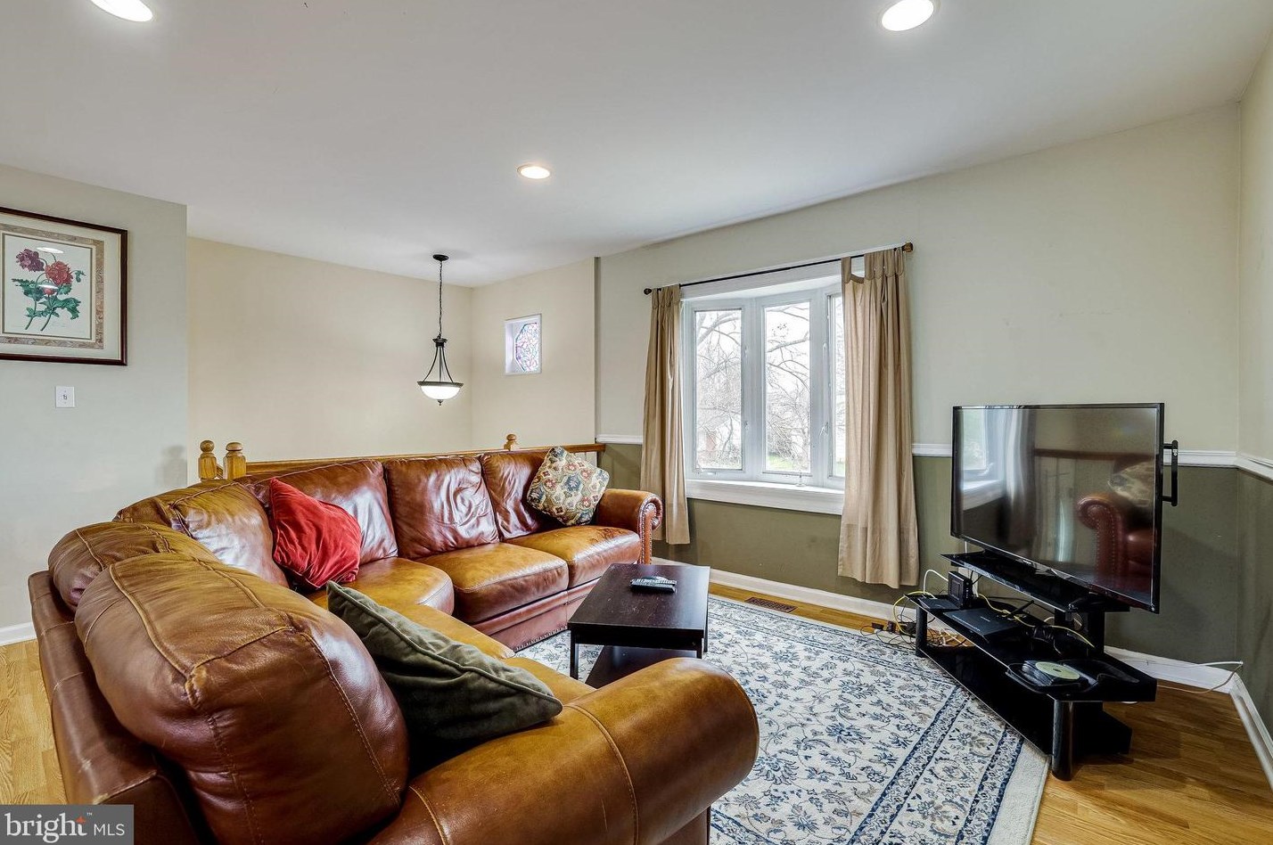 603 Alder Ave, Dulles VA  20164-4102 exterior