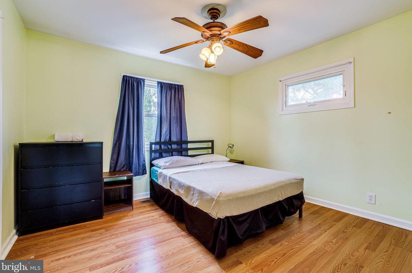 603 Alder Ave, Dulles VA  20164-4101 exterior