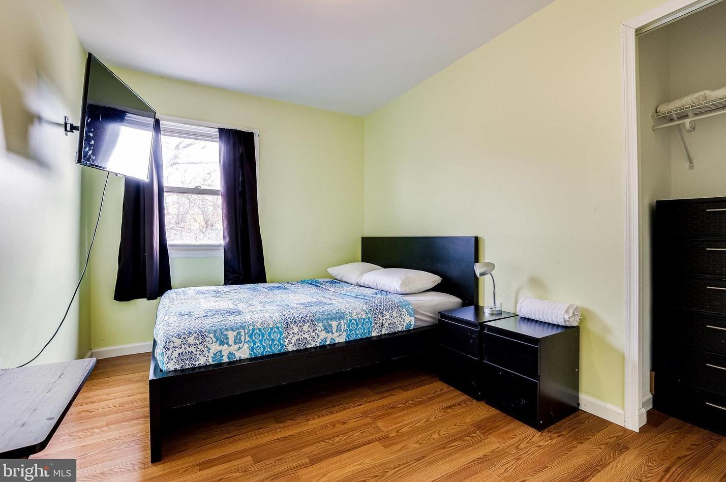 603 Alder Ave, Dulles VA  20164-4101 exterior