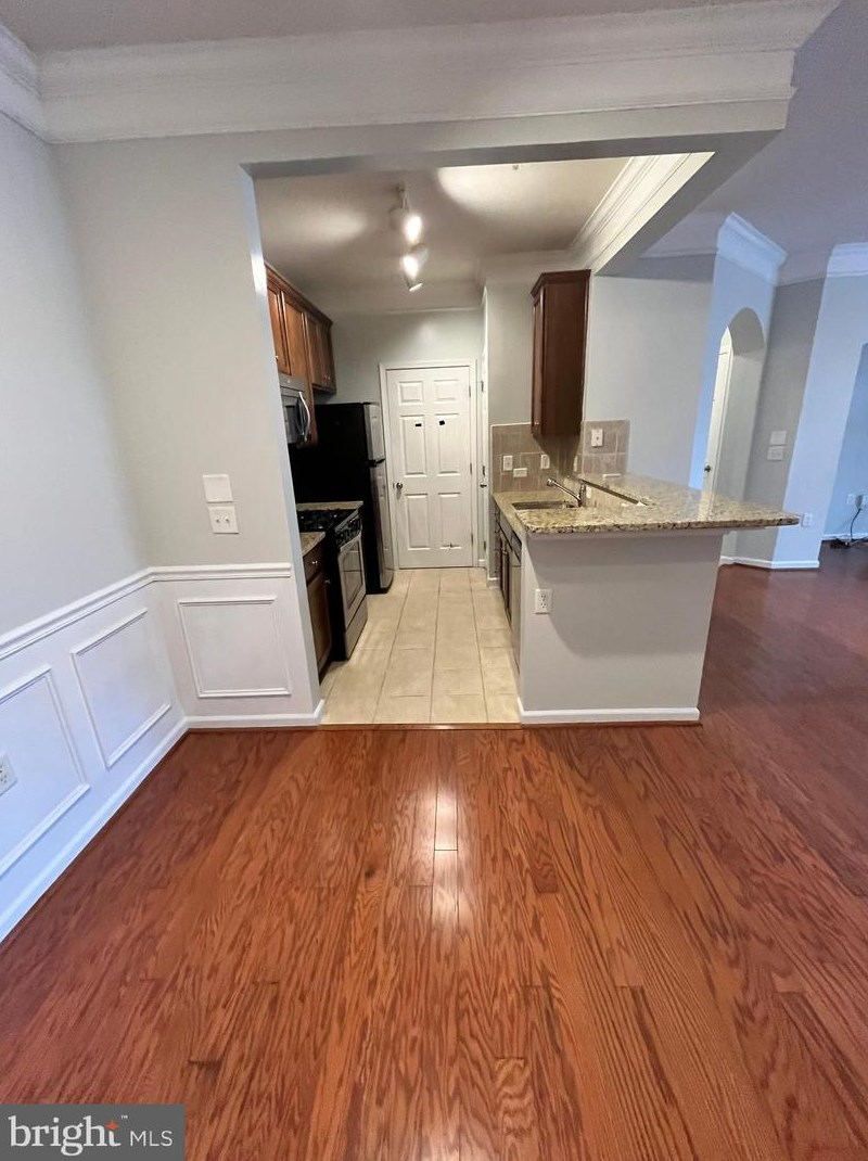 505 Sunset View Ter Se #105, Leesburg, VA 20175