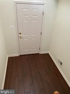 43740 Clear Lake Sq, Ashburn, VA 20147-6948