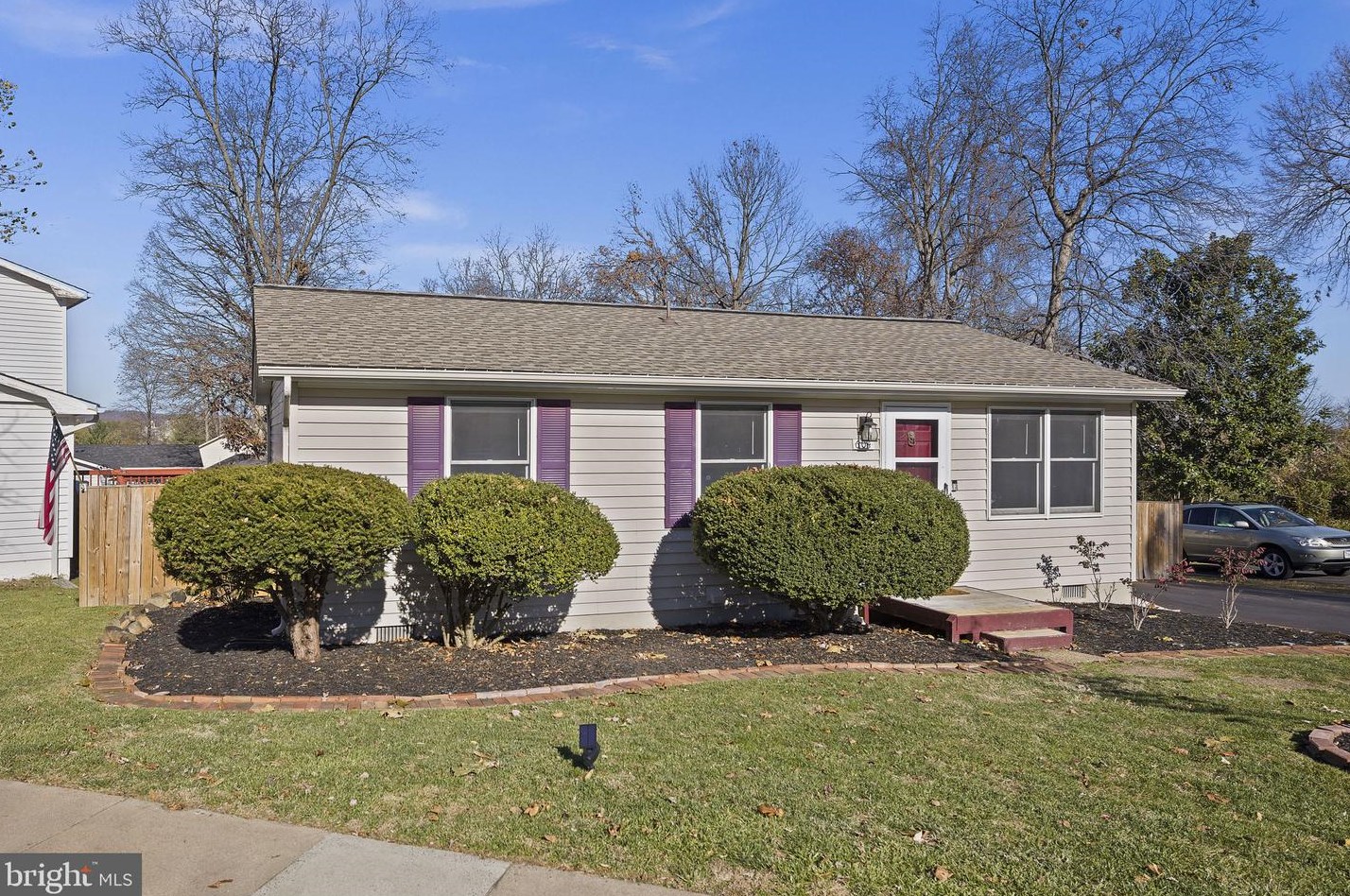 604 York Ln Se, Leesburg, VA 20175