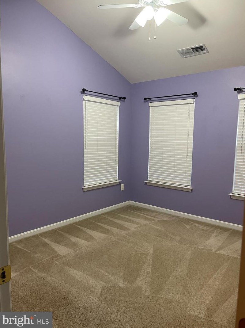 43113 Forest Edge Sq, Ashburn VA  20148-4046 exterior
