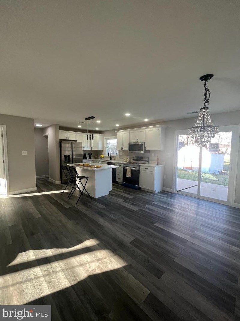 319 Williamsburg Rd, Dulles VA  20164-4326 exterior