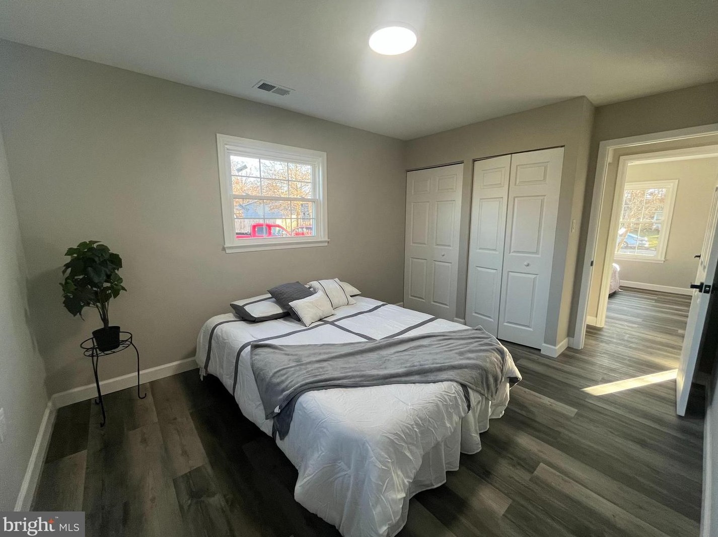 319 Williamsburg Rd, Dulles VA  20164-4326 exterior