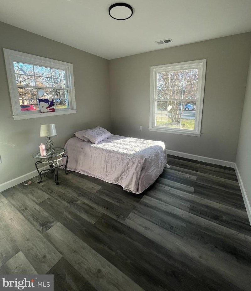 319 Williamsburg Rd, Dulles VA  20164-4326 exterior