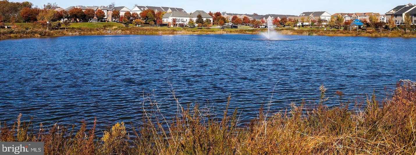 42525 Pine Forest Dr, Fairfax VA  20152-6095 exterior