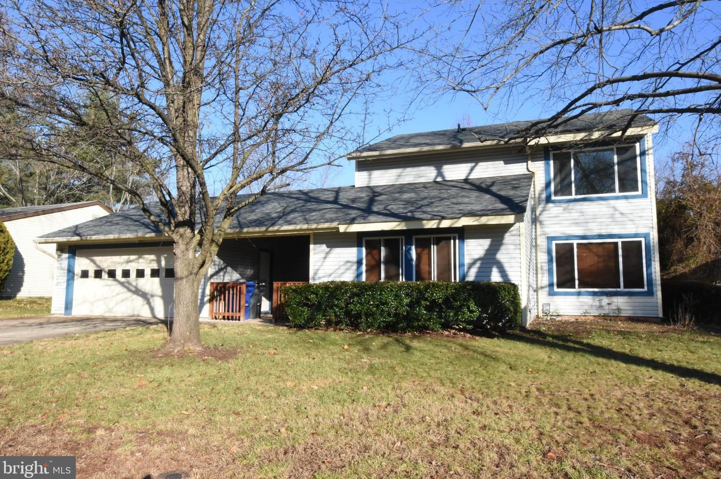 111 Biscayne Ct, Dulles VA  20164-1104 exterior