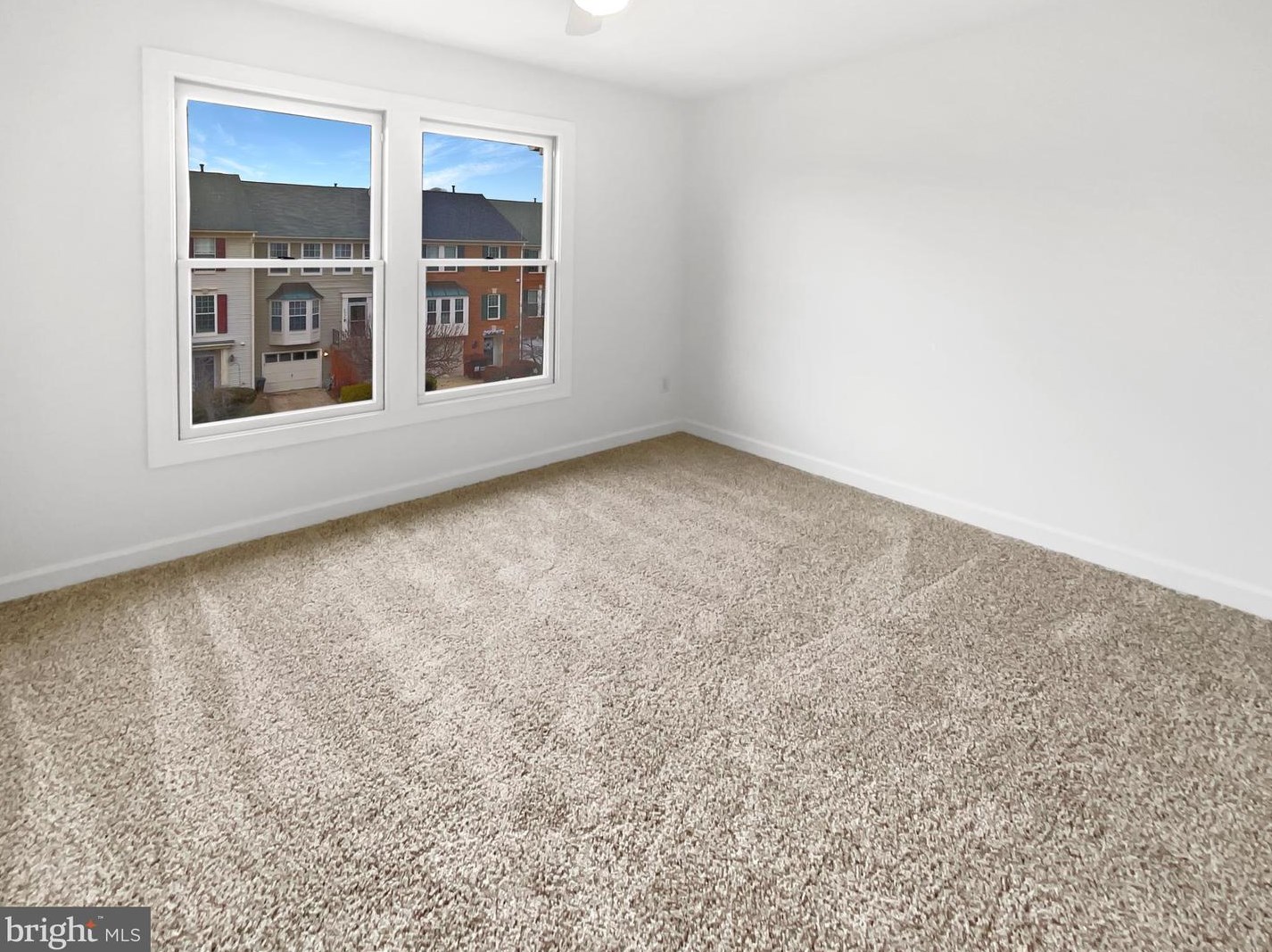 46551 River Meadows Ter, Dulles VA  20165-7219 exterior