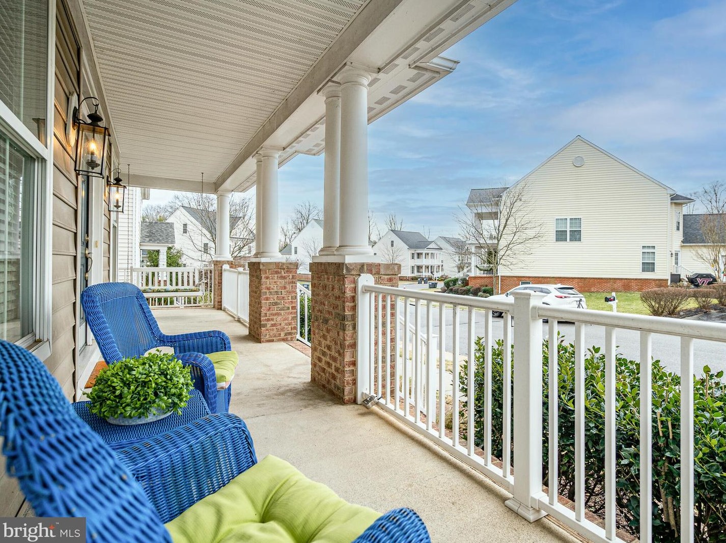22396 Aging Oak Dr, Leesburg, VA 20175
